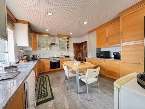 Moradia independente à venda na rua da Escola de Brejos Clérigo