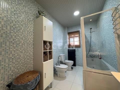 Moradia independente à venda na rua da Escola de Brejos Clérigo