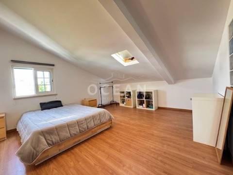 Moradia independente à venda na rua da Escola de Brejos Clérigo