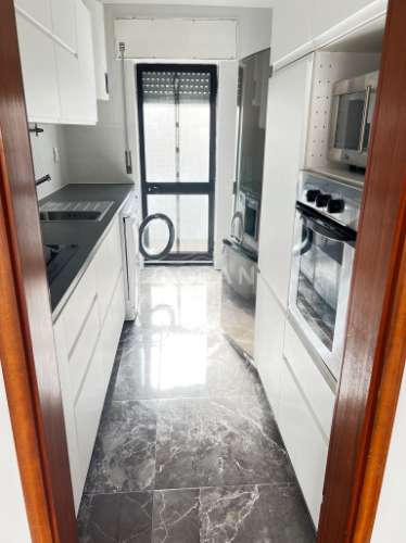 Apartamento T3 à venda em Manteigadas - Cachofarra - Vila Maria