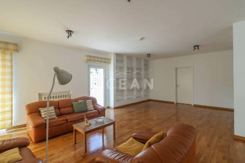 Moradia com piscina Soltroia primeira linha de água