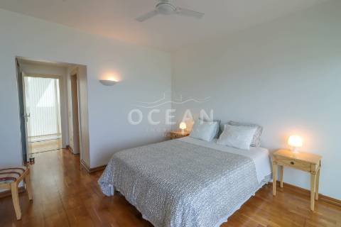 Moradia com piscina Soltroia primeira linha de água