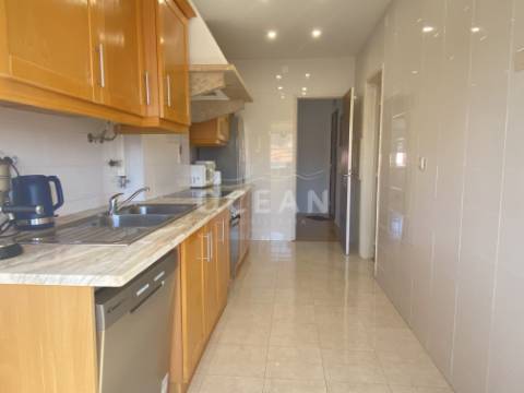 Apartamento T3 com vista rio