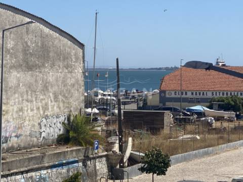 Apartamento T3 com vista rio