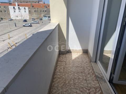 Apartamento T3 com vista rio