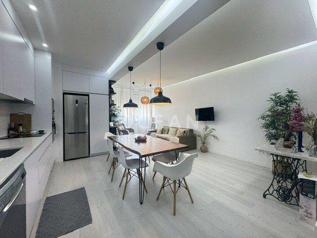 Apartamento t2 à venda na Rua Cidade da Beira