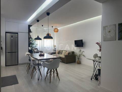 Apartamento t2 à venda na Rua Cidade da Beira