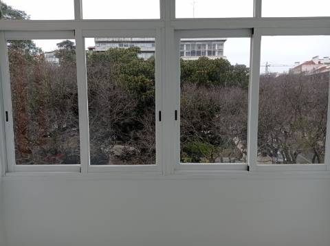Apartamento T1 - totalmente remodelado, no Jardim Constantino - Arroios