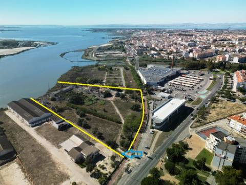 Excelente terreno urbano para construção, na marginal Montijo