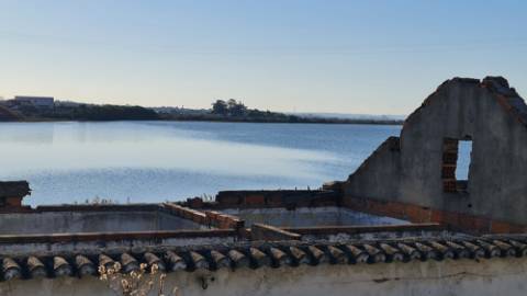 Excelente terreno urbano para construção, na marginal Montijo