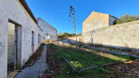 Excelente terreno urbano para construção, na marginal Montijo