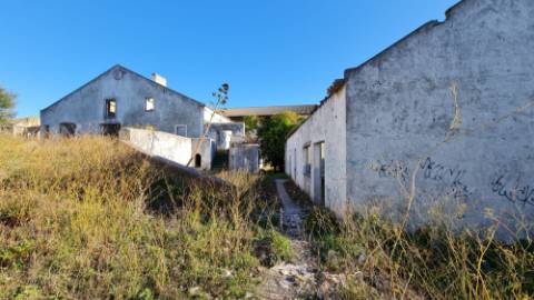Excelente terreno urbano para construção, na marginal Montijo