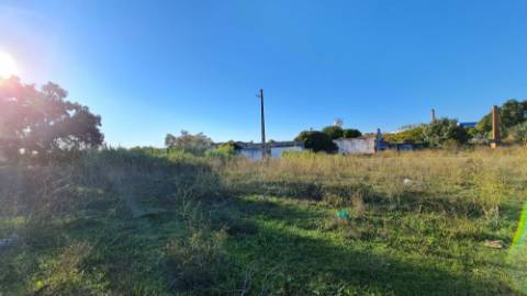 Excelente terreno urbano para construção, na marginal Montijo