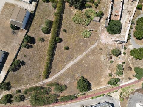 Excelente terreno urbano para construção, na marginal Montijo