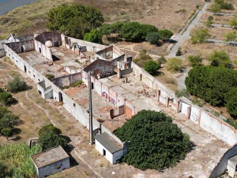 Excelente terreno urbano para construção, na marginal Montijo