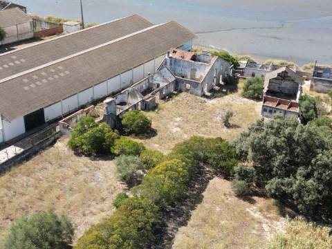 Excelente terreno urbano para construção, na marginal Montijo