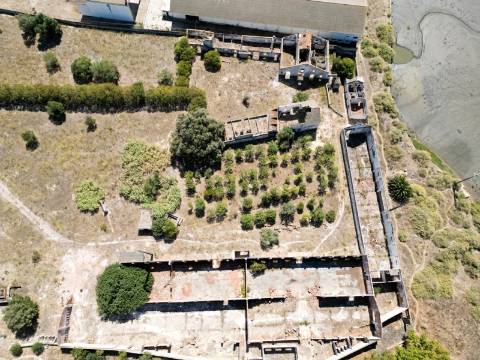 Excelente terreno urbano para construção, na marginal Montijo