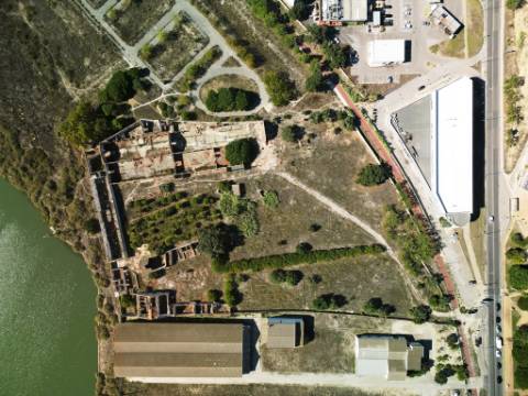 Excelente terreno urbano para construção, na marginal Montijo