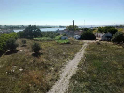 Excelente terreno urbano para construção, na marginal Montijo