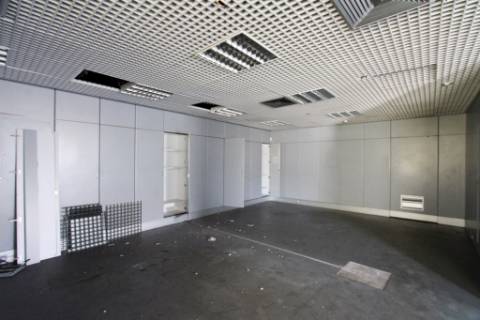 Excelentes lojas no Centro Comercial D'Amora, Amora, Seixal