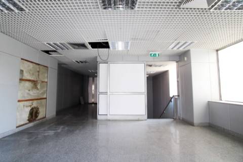 Excelentes lojas no Centro Comercial D'Amora, Amora, Seixal