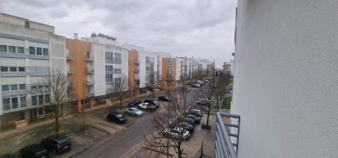 Novos, T3 na Urb. Quinta da Flamenga Oportunidade