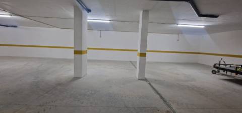 Novos, T3 na Urb. Quinta da Flamenga Oportunidade