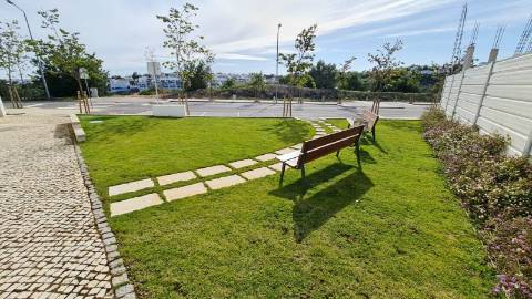 Lote de terreno para construção de prédio, em Tavira