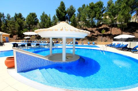 Luxuosas moradias V2 equipadas e mobiladas em Golfe Country Clube, Algarve