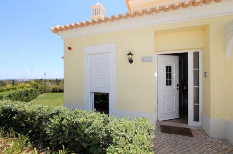 Luxuosas moradias V2 equipadas e mobiladas em Golfe Country Clube, Algarve