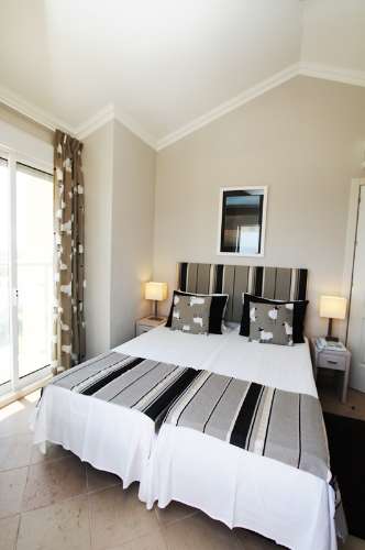 Luxuosas moradias V2 equipadas e mobiladas em Golfe Country Clube, Algarve