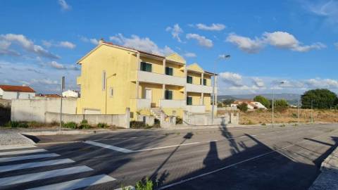Lotes de terreno para construção de moradias T4, em Valado dos Frades, Nazaré