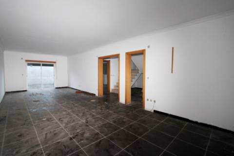 Lotes de terreno para construção de moradias T4, em Valado dos Frades, Nazaré