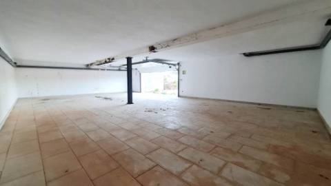 Lotes de terreno para construção de moradias T4, em Valado dos Frades, Nazaré