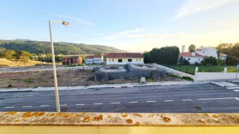 Lotes de terreno para construção de moradias T4, em Valado dos Frades, Nazaré