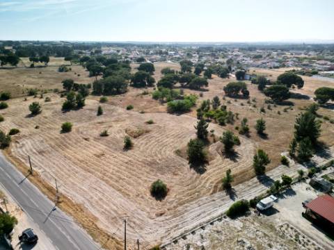 Quinta com 40.000m2 em Olhos de Água, Palmela