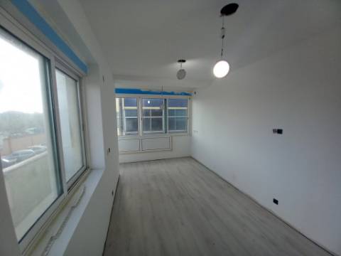 Apartamento T4 - Laranjeiro