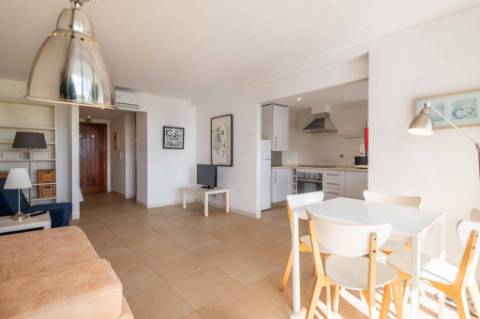 Apartamento de tipologia T1+1, Golden Club Cabanas.