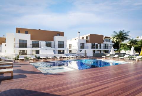 Nova penthouse T2, condomínio com piscina, junto Ria Formosa, em Cabanas de Tavira, Algarve