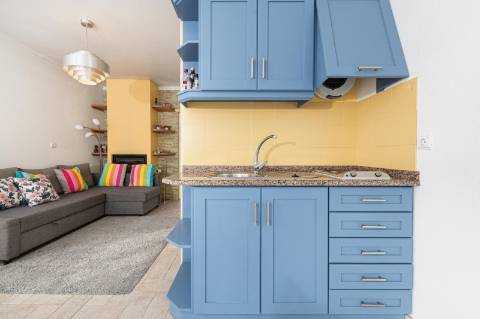 Moradias térreas T3 e T1, piscina, lote 5.250m2, Meco, Sesimbra