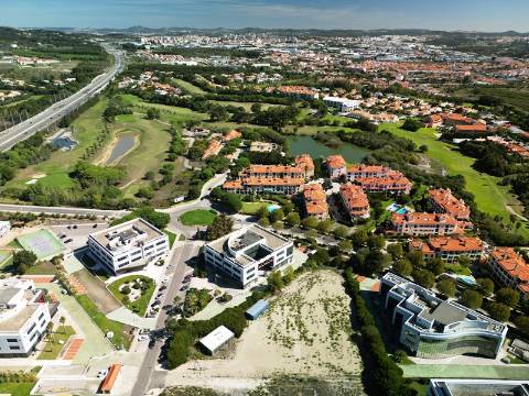 Lote de terreno para construção com 4906m2, na Quinta da Beloura, Sintra