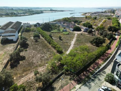 Excelente terreno urbano para construção, na marginal Montijo