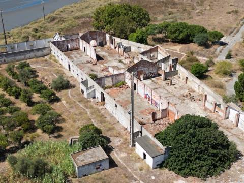 Excelente terreno urbano para construção, na marginal Montijo