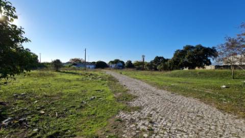 Excelente terreno urbano para construção, na marginal Montijo