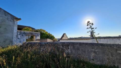 Excelente terreno urbano para construção, na marginal Montijo