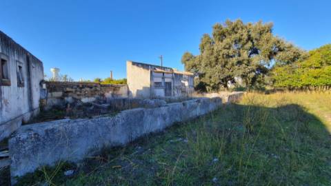 Excelente terreno urbano para construção, na marginal Montijo