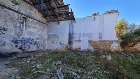 Excelente terreno urbano para construção, na marginal Montijo