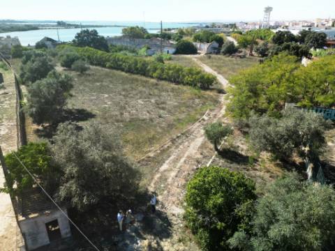 Excelente terreno urbano para construção, na marginal Montijo