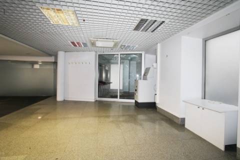 Loja comercial na Rua do Quelhas, na Lapa, Lisboa