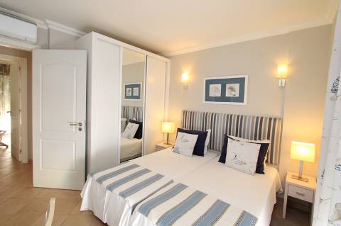 Luxuosas moradias V3 equipadas e mobiladas em Golfe Country Clube, Algarve